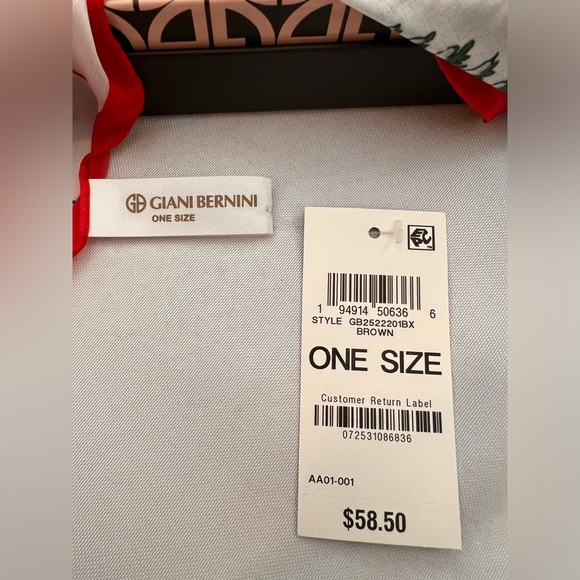 NWT Giani Bernini Bear Print Kite Scarf and Logo Keychain - Picture 6 of 14